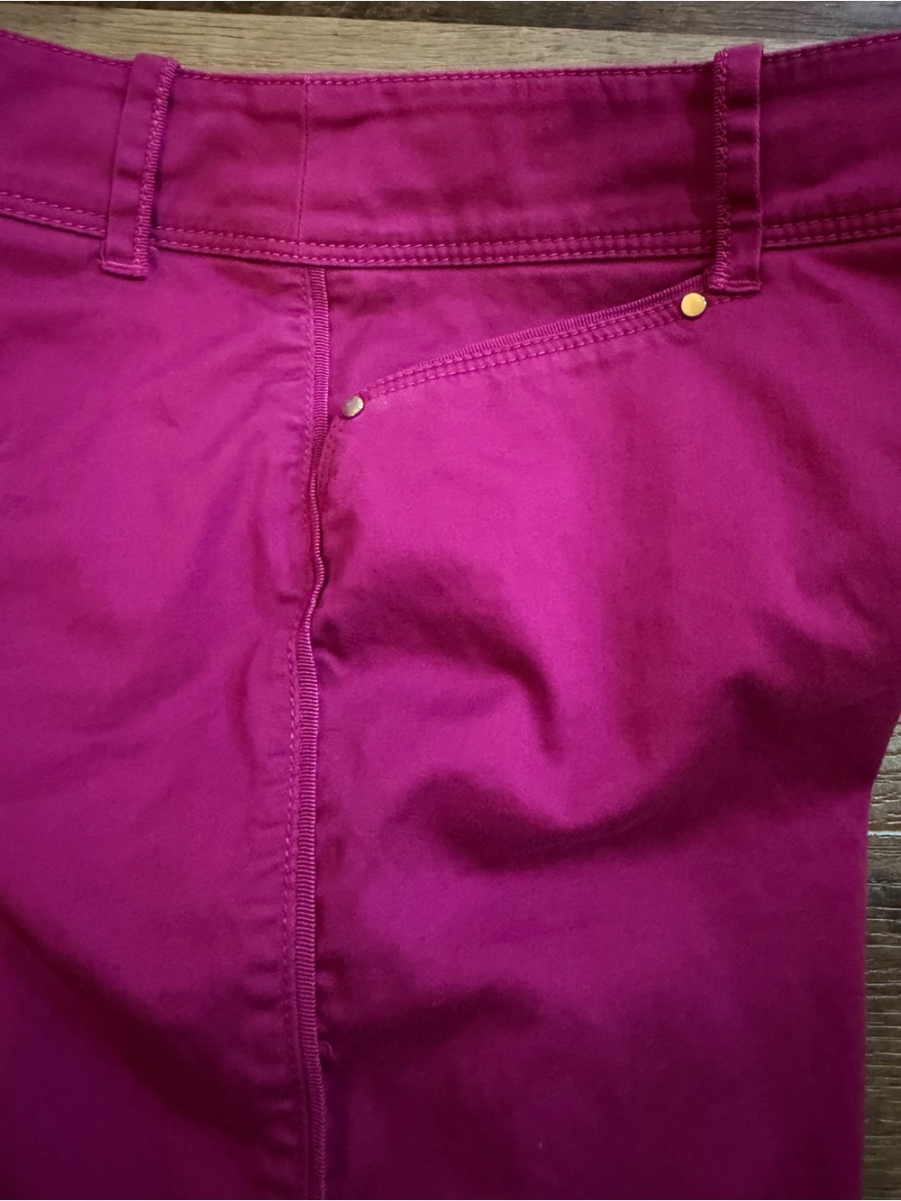 White House Black Market Fuchsia Bermuda Shorts Size 4 - Picture 13 of 14